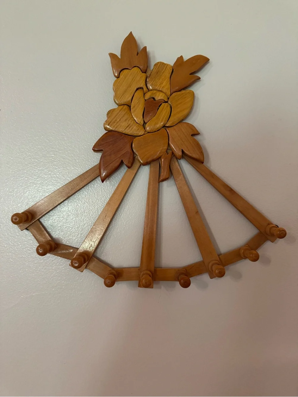 Vintage Accordion Wooden Peg Floral Fan Wall Hook Coat Purse Rack